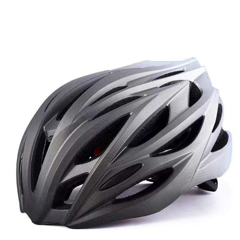 Unisex Breathable Bike Helmet  - Cycling Commute Essentials のレビューと価格