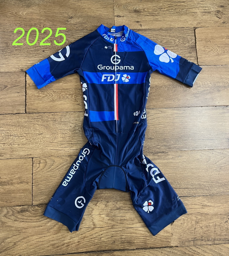 LASER CUT Skinsuit  2026 2025  - Cycling Community のレビューと価格