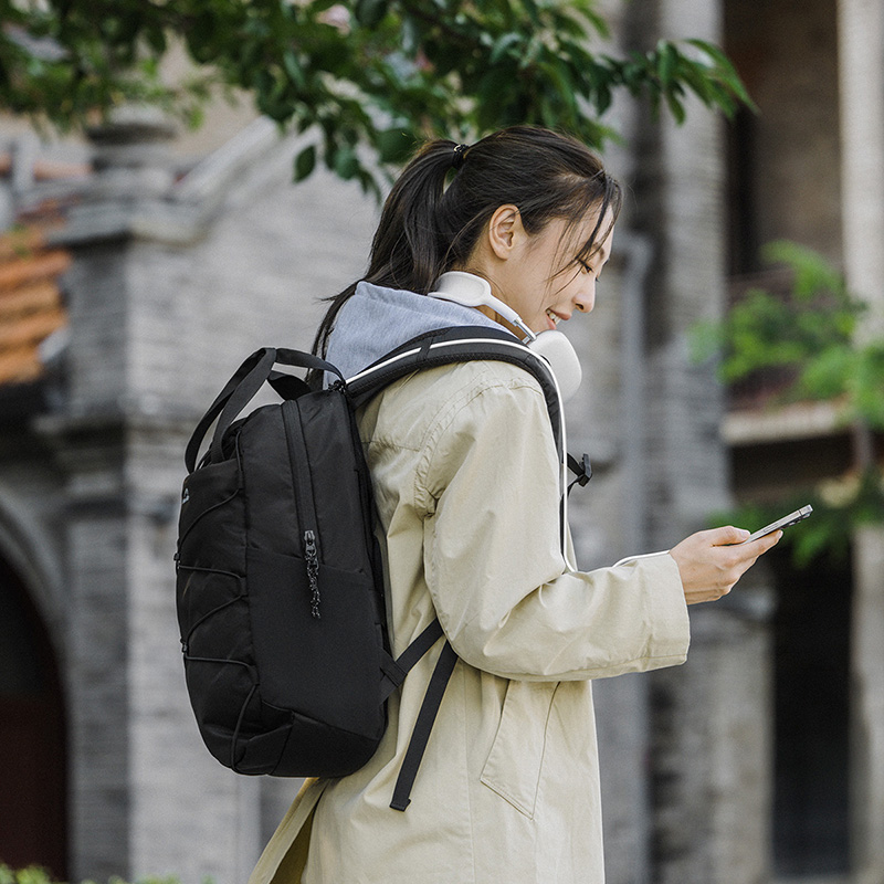 Naturehike Oxygen Glam Laptop  - Cycling Commuter Backpack Laptop のレビューと価格