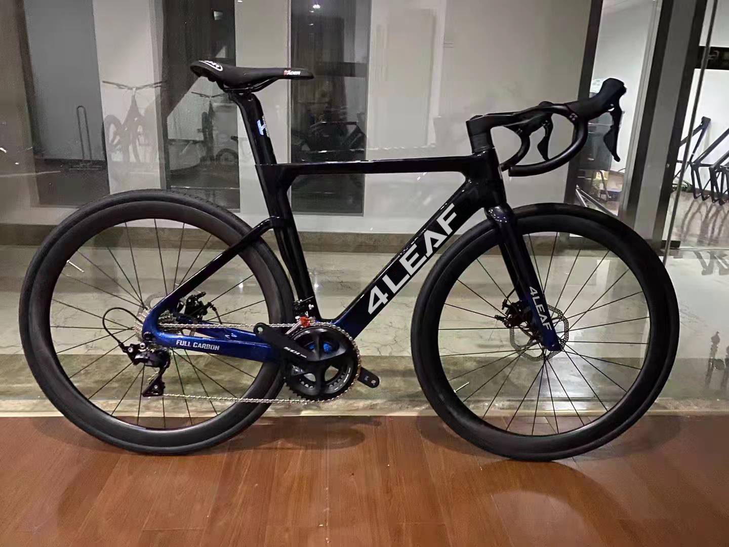 700x45C Urban Gravel Bike, Car - Cycling Commute Training のレビューと価格